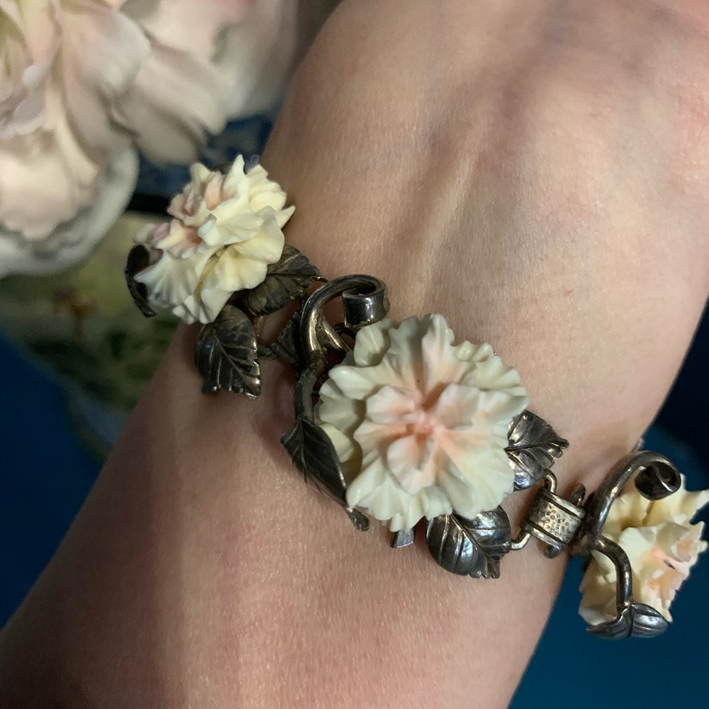Hand-Carved Floral Bracelet - Cream Pink Flower Accents
